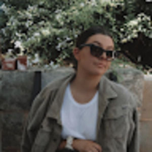 Meet your Posher, Ella